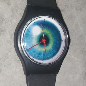 Eye ball watch with rubber wrist band needs a battery